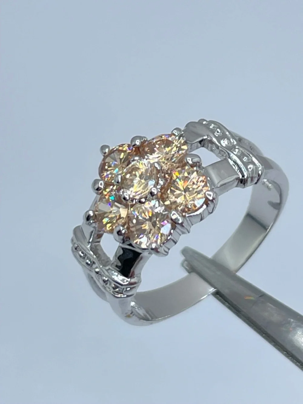 Swarovski Champagne Crystal Floral Cluster Ring Silver Tone Sz 8 Modern